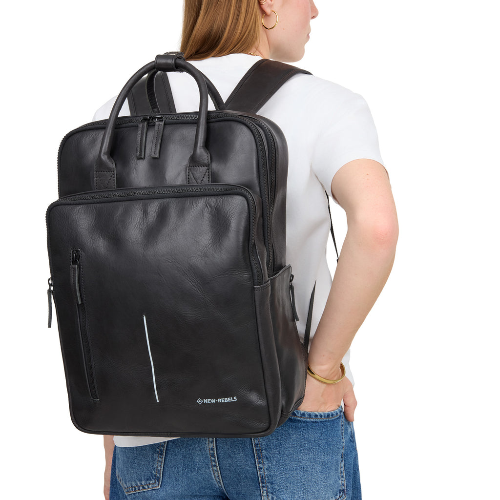 Obsidian Milwaukee Leren Laptoprugzak 15.6 inch Premium Werktas Schooltas Business 18 Liter Echt Leer