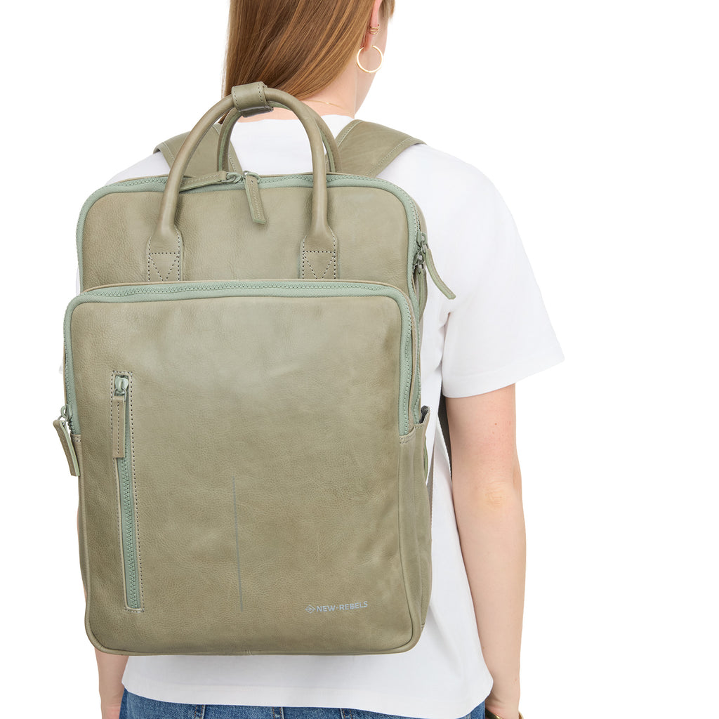 Obsidian Milwaukee Leren Laptoprugzak 15.6 inch Premium Werktas Schooltas Business 18 Liter Echt Leer