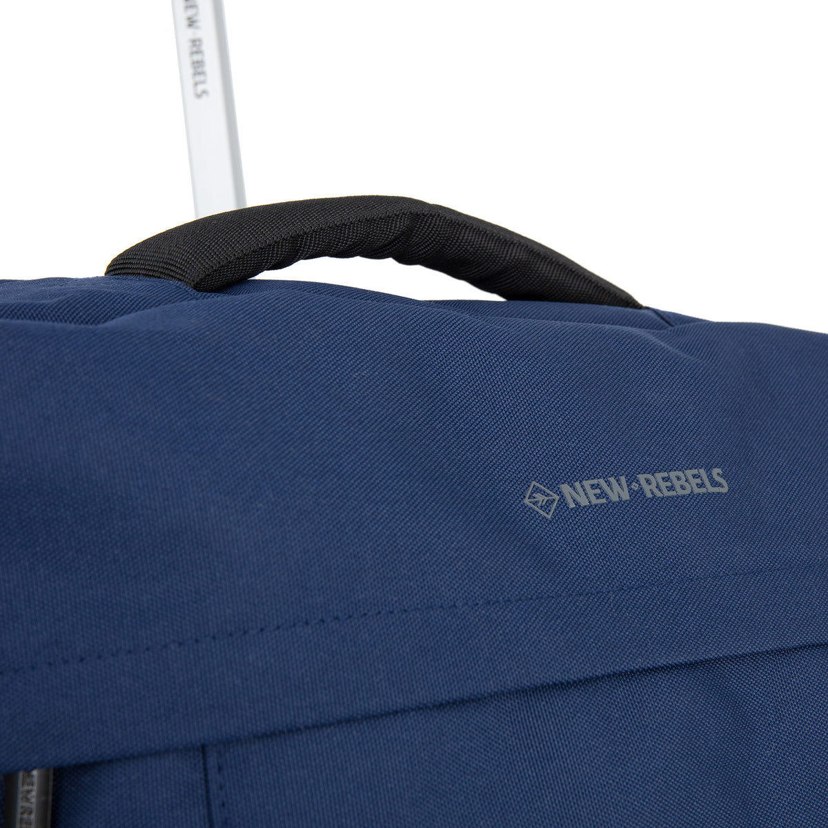 Gassaway Trolley Medium Navy | Reisekoffer 52L | Leichter Koffer mit Doppelrollen | 60 x 36 x 24 cm