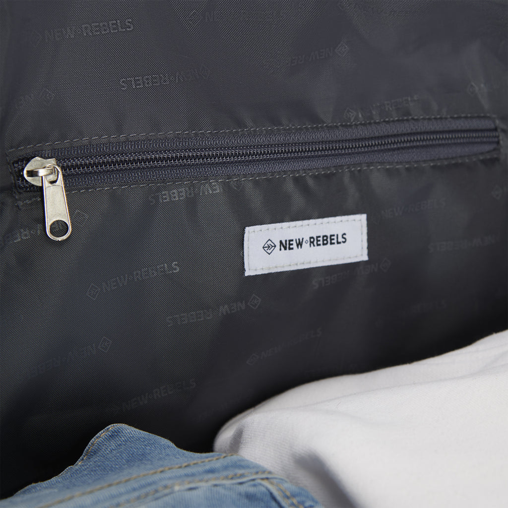 Mart Weston Duffel Trolley 58L Waterafstotend
