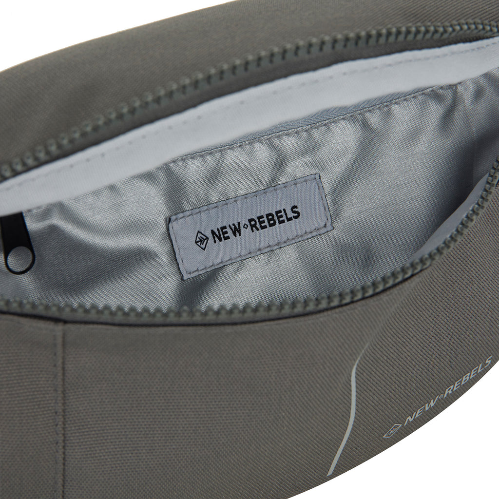 Valor Brooklyn 900D PU Polyester Waterafstotende Heuptas Fannypack Crossbodytas Festival en Reistas 3L