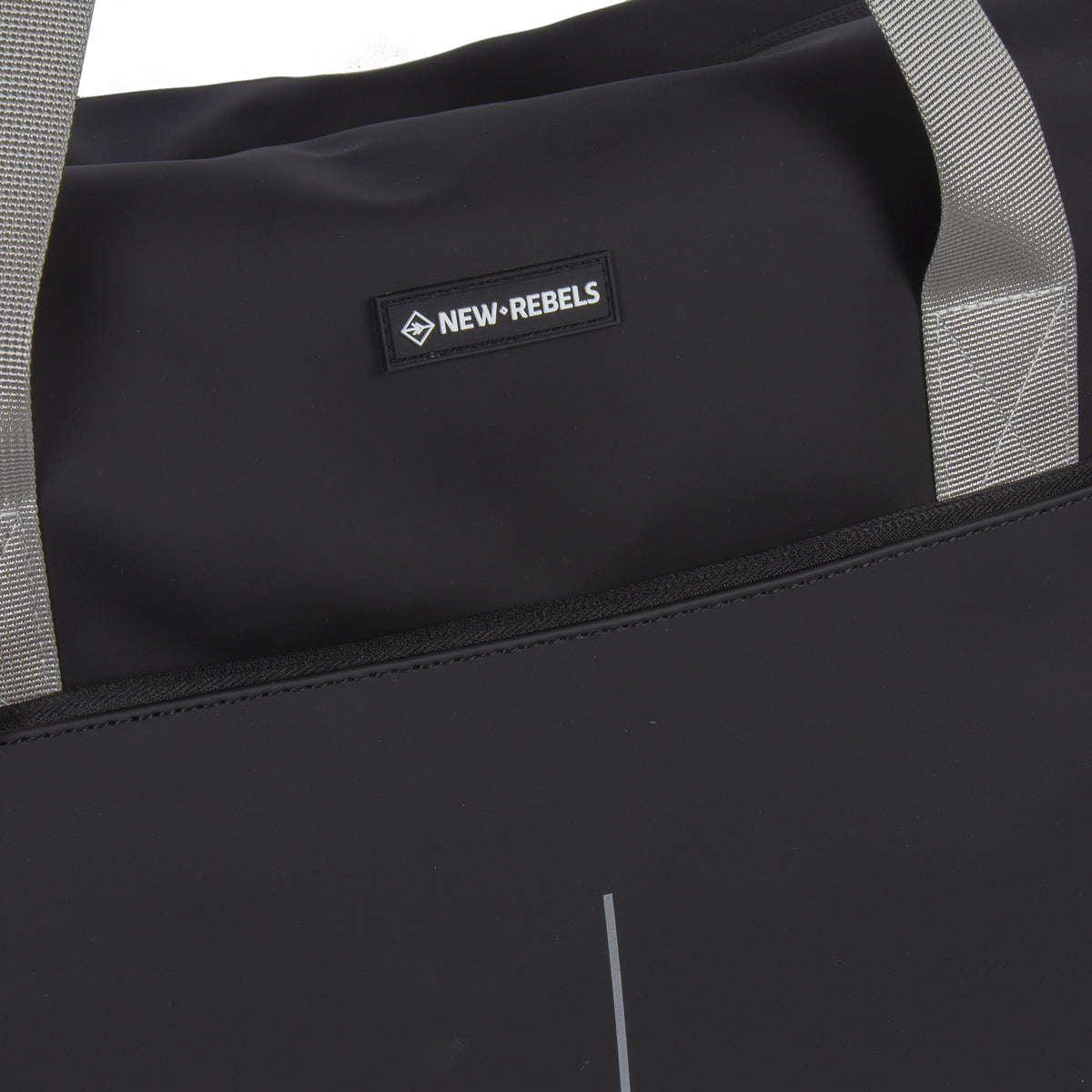 Julan  Canton Shopper 40L Black Water-Repellent