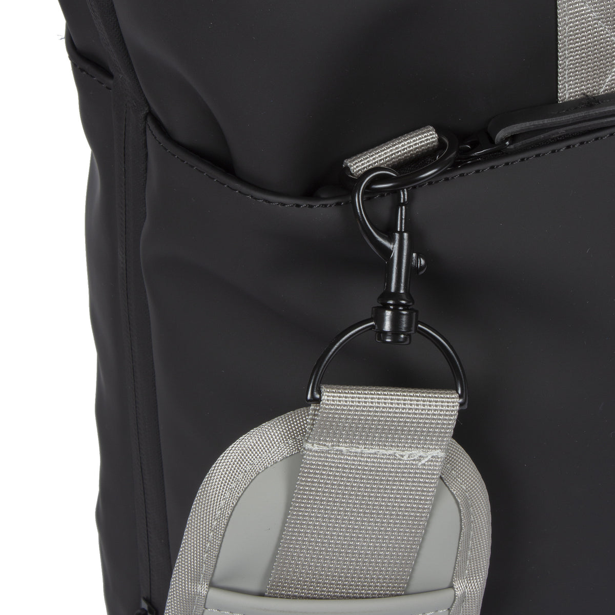 Julan  Canton Shopper 40L Black Water-Repellent