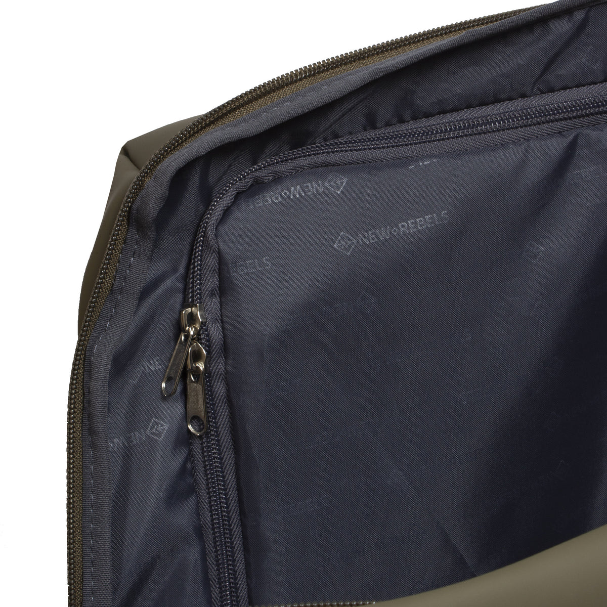 Julan  Canton Shopper 40L Black Water-Repellent