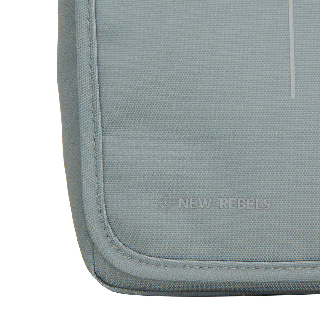 Valor Cincinnati Flapover Waterbestendige Schoudertas 2.9 L