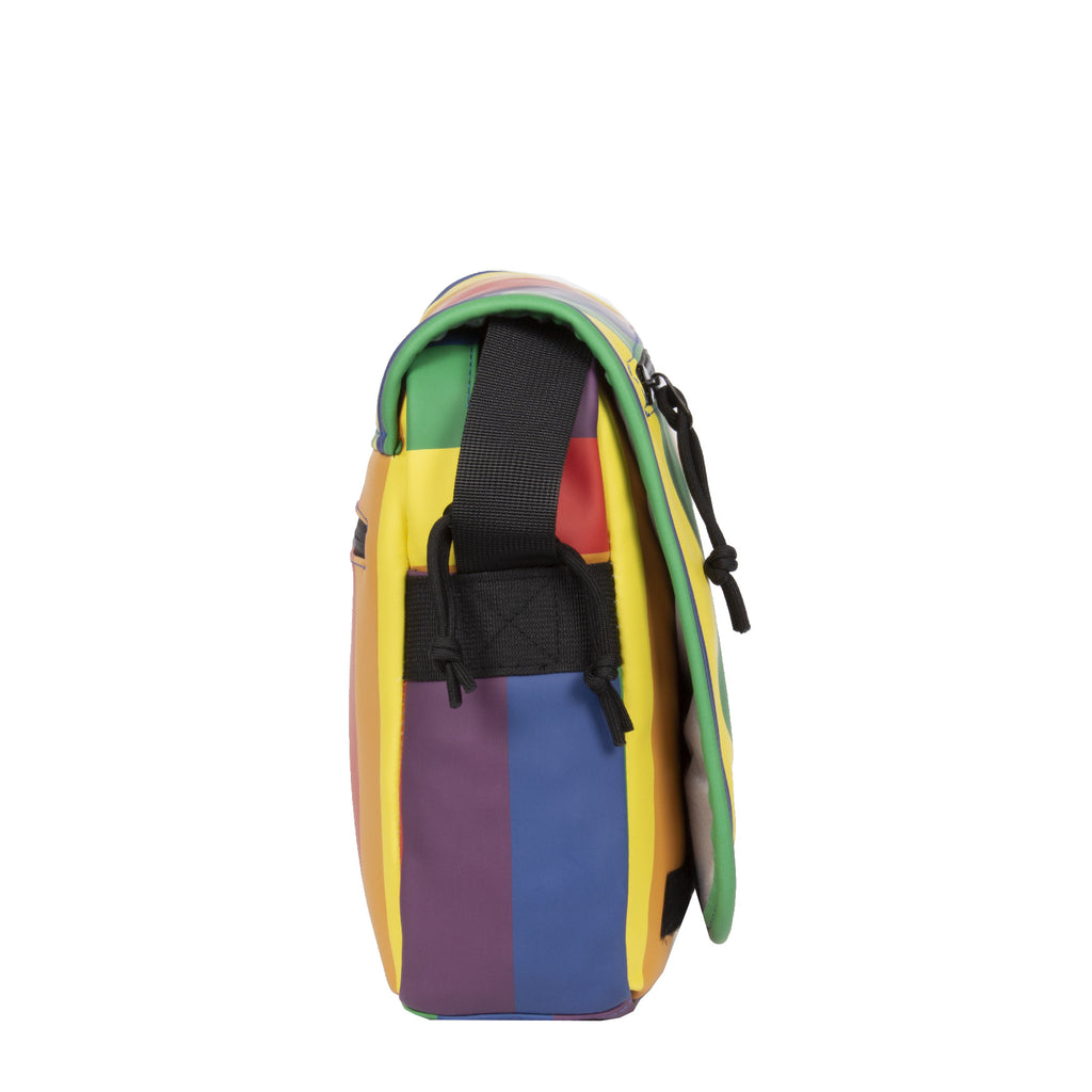 New Rebels Mart Bronx Regenboog 8L A4 Schoudertas met Flapover Waterafstotend