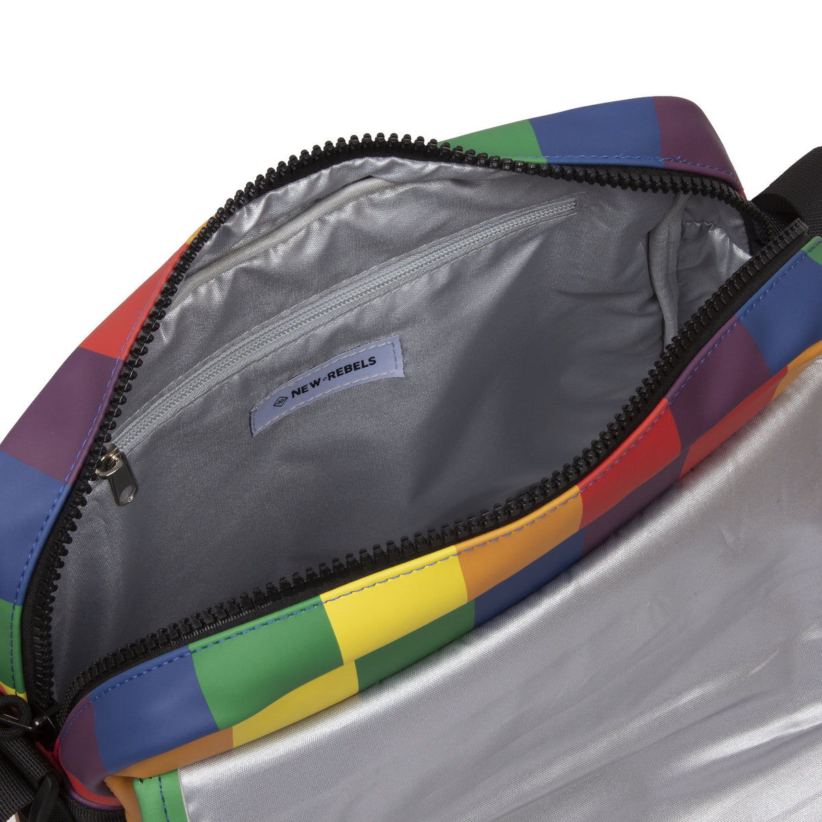 New Rebels Mart Bronx Regenboog 8L A4 Schoudertas met Flapover Waterafstotend