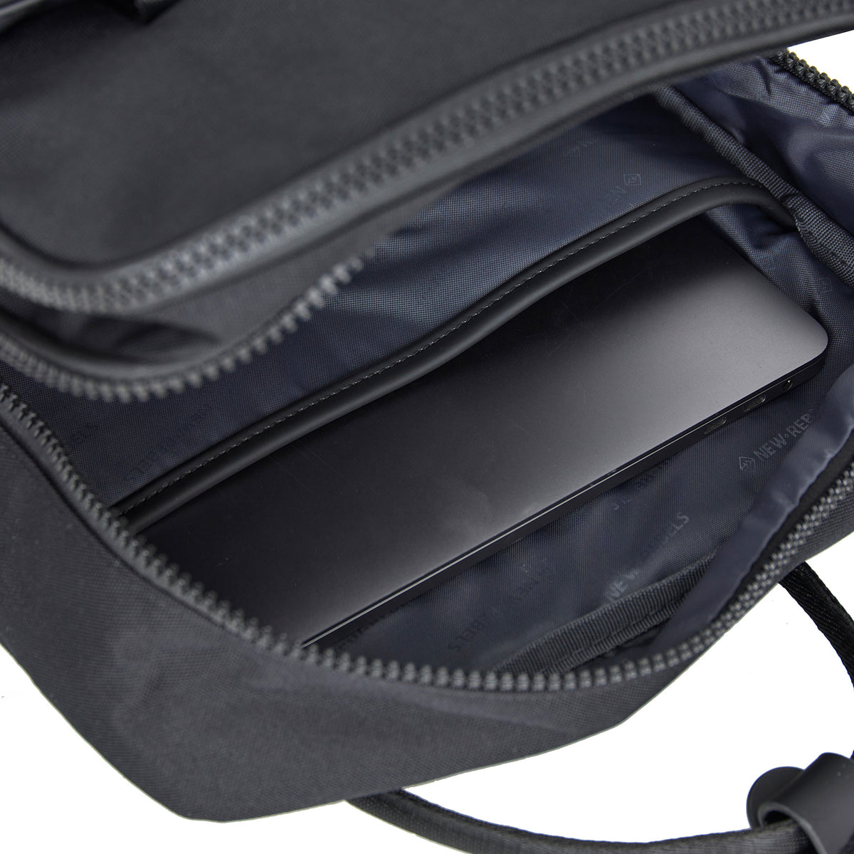 William Milwaukee Rugzak  Laptoprugzak 15.6 inch Waterafstotend  Schooltas Rugtas 18L Polyurethaan