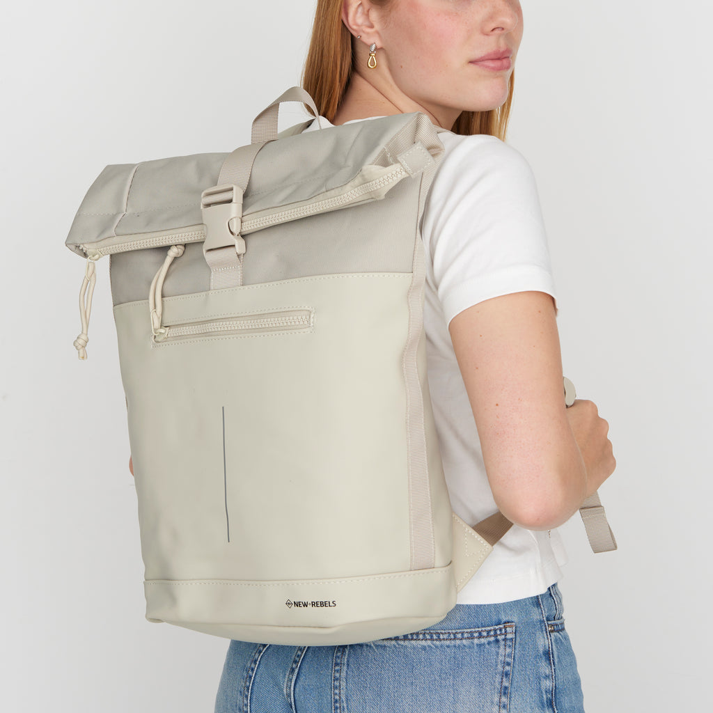 New Rebels Bruce New York 21L Rolltop Rugzak Waterafstotend Laptop 15.6"