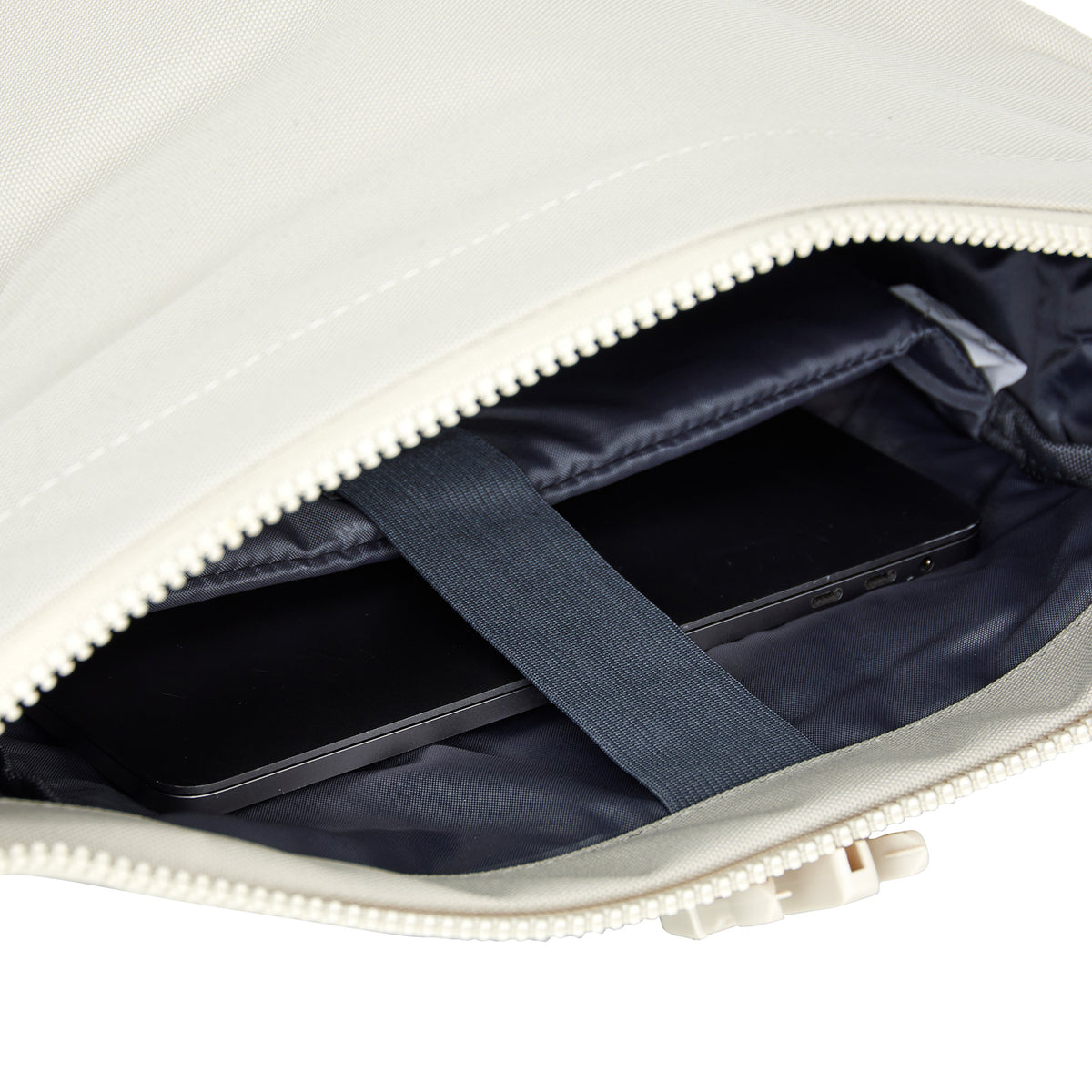New Rebels Bruce New York 21L Rolltop Rugzak Waterafstotend Laptop 15.6"
