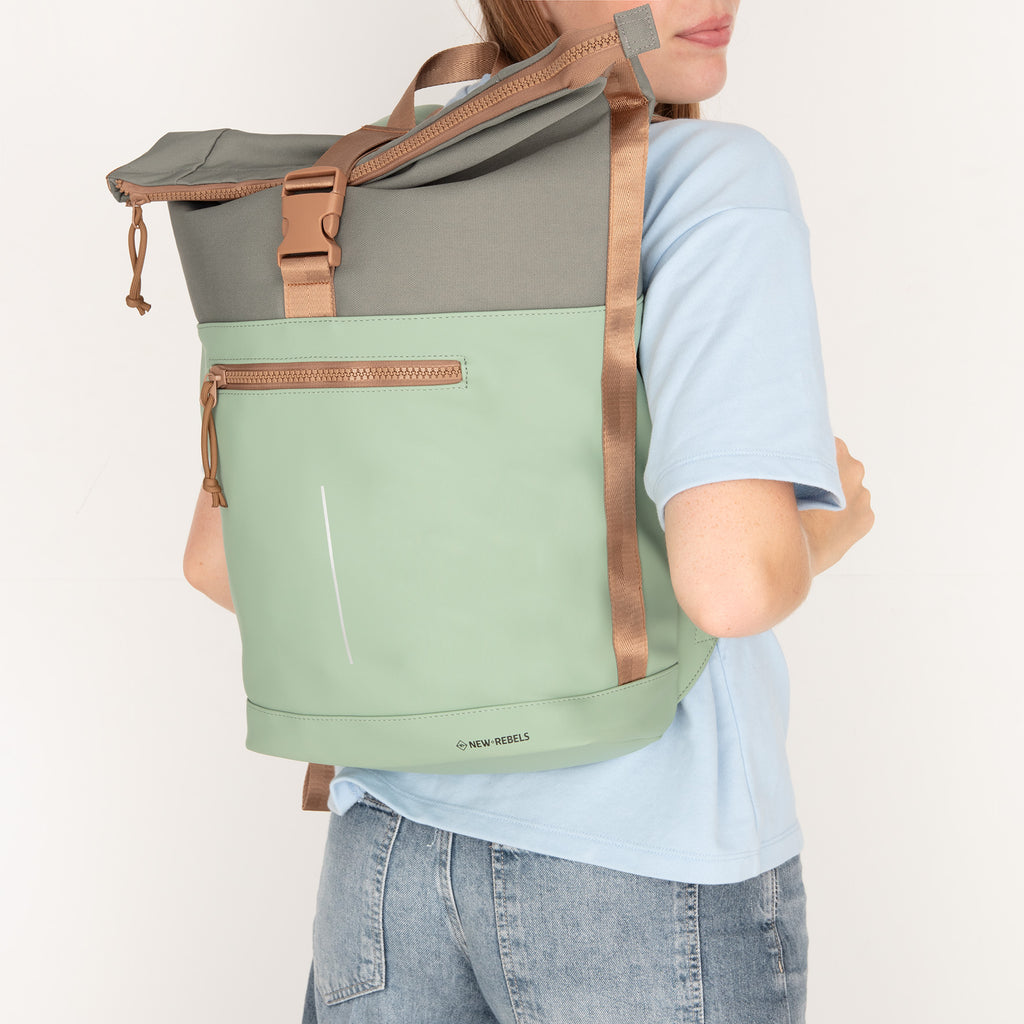 Ferron New York Rolltop Backpack 16L