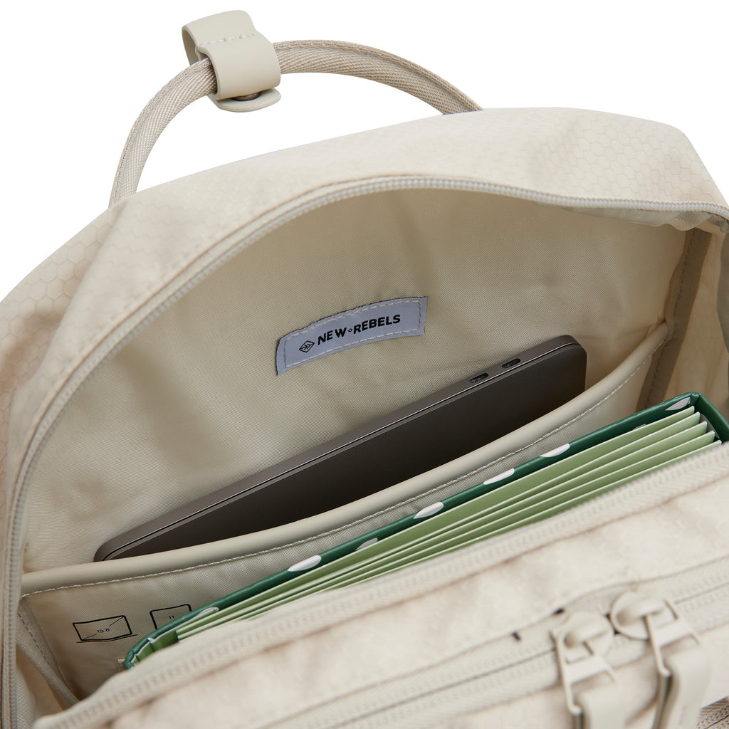 Milwaukee Trondheim Rugzak  Laptop Rugtas 15,6 inch  Schooltas & Werktas Waterafstotend  18L  Nylon/PU