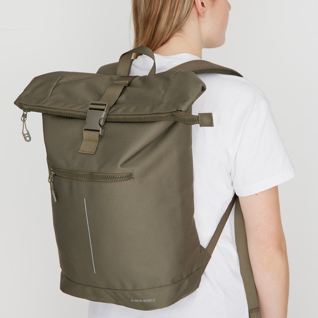 Valor New York 21L Rolltop Rucksack Wasserabweisend Laptop 15.6"