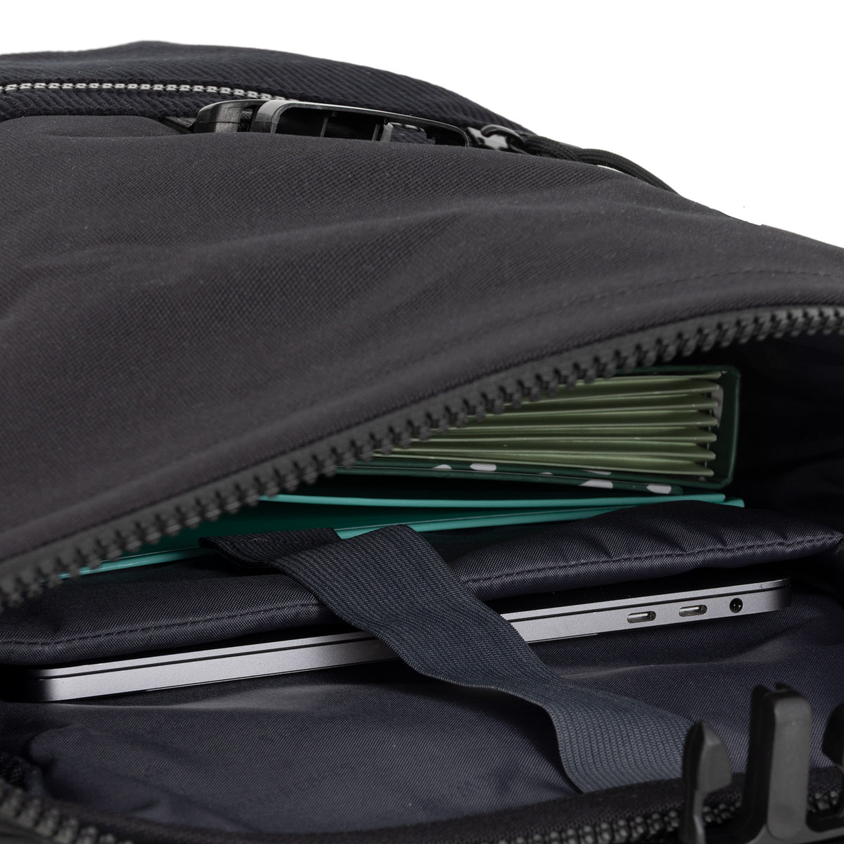 Ribbi New York Ribstof 900D Polyester Rolltop Rugzak 15.6 inch Laptop Rugtas Schooltas en Werktas 17-21L