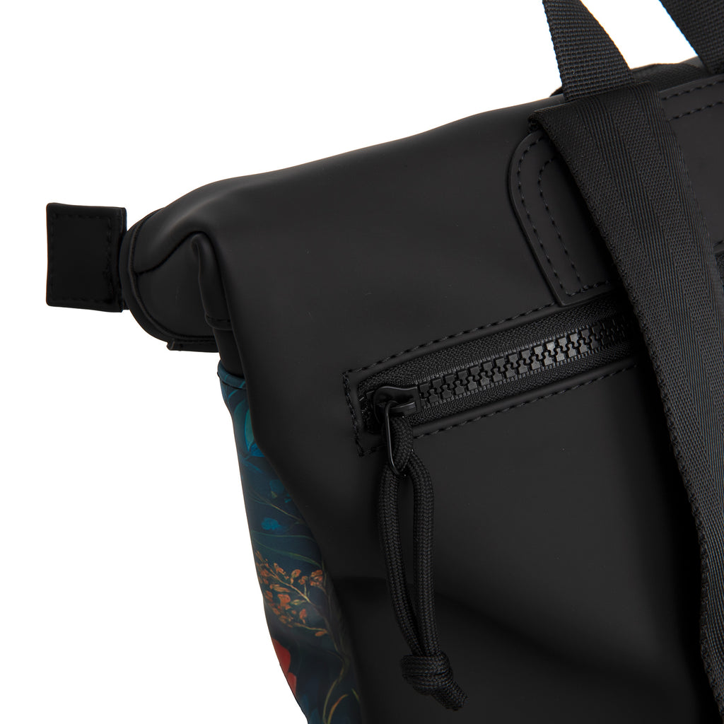 New Rebels Mart Arts Los Angeles Rolltop Rugzak 7L Dog Series