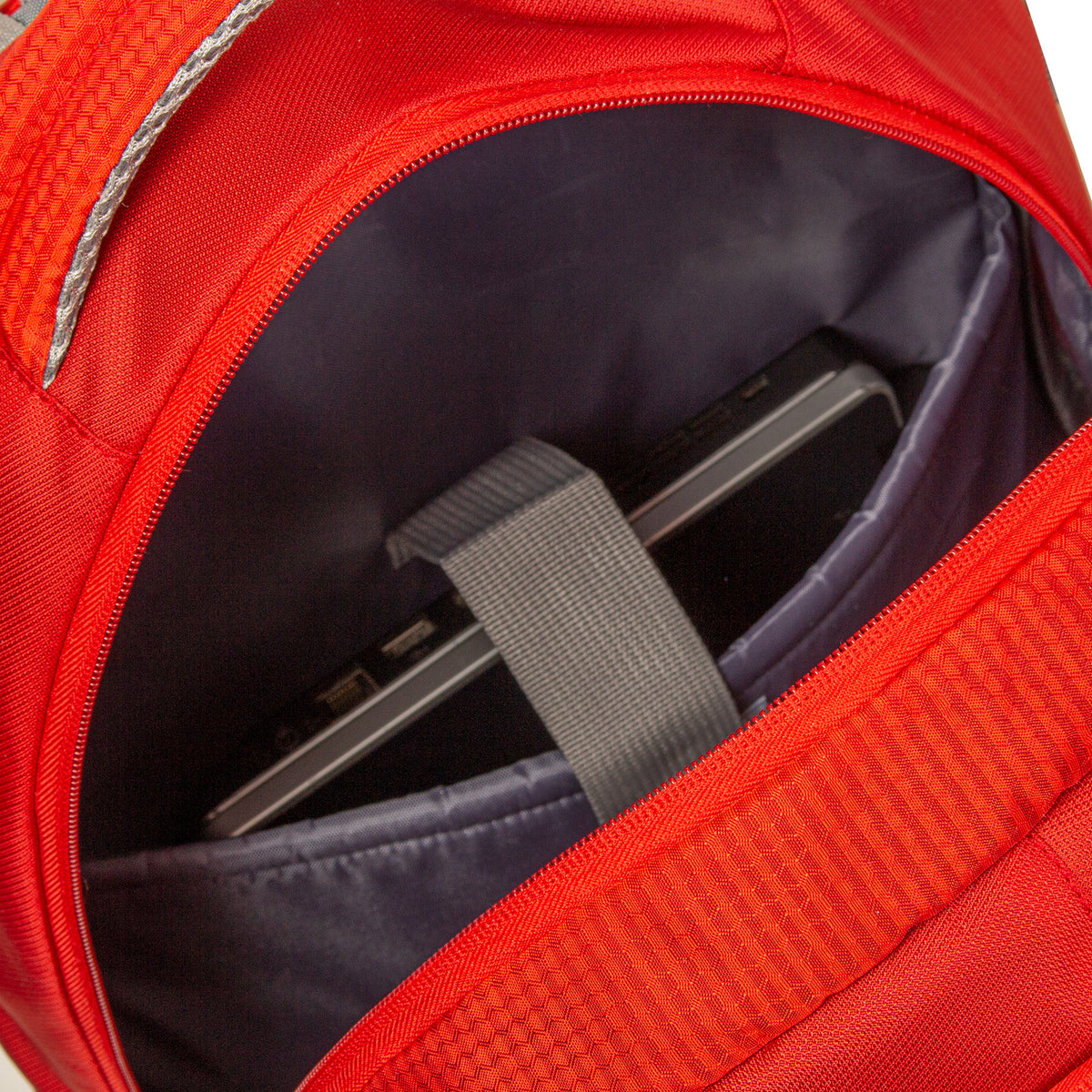 New Rebels ® Kinley - Rugtas - Schooltas - Vrijetijdstas - 48 Liter - Nylon