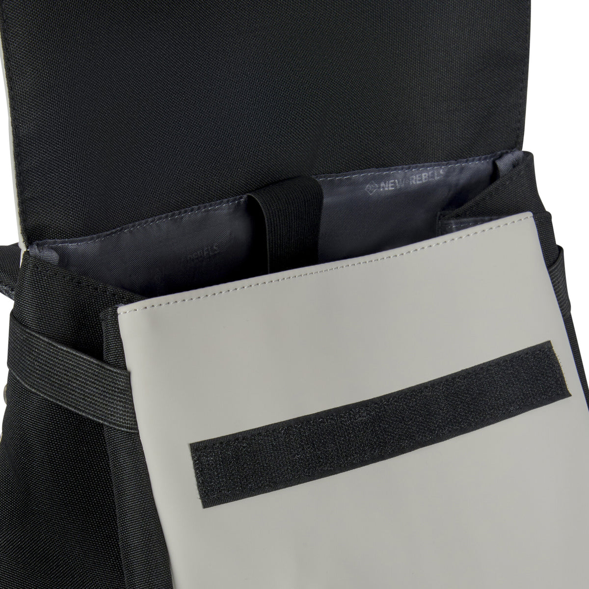 Ceres Dothan 15L Rugtas met Flap Waterafstotend Laptop 15.6"